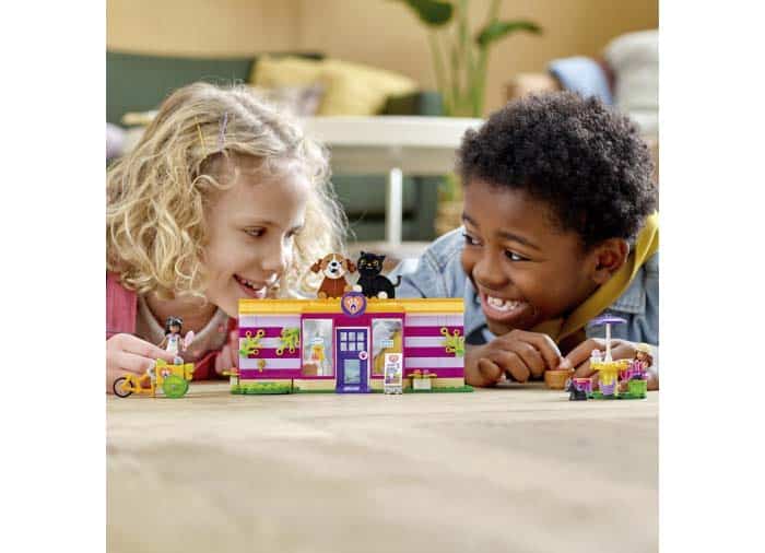 Cafeneaua de Adoptat Animale, LEGO Friends, 41699 copii