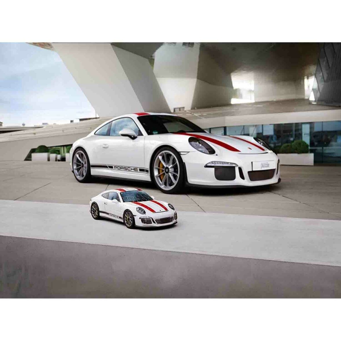 Puzzle 3D Porsche 911R, Ravensburger, 108 Piese, 10 ani + modelul original