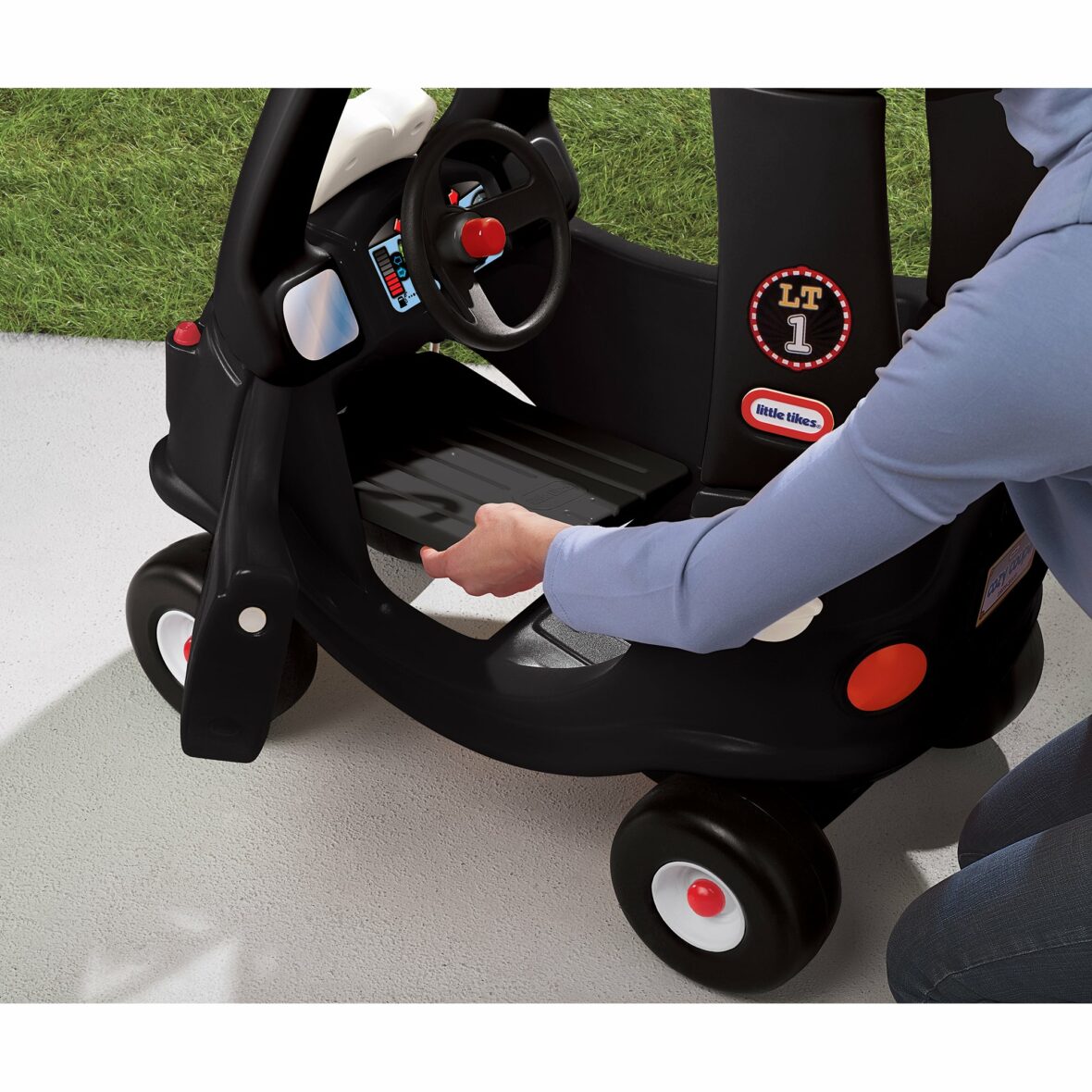 172182E3_Cozy_Coupe_-_Black_Cab_JPD172182E3E