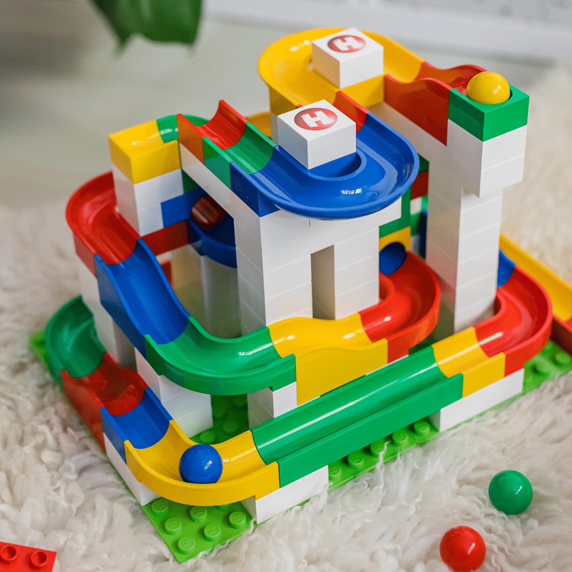 420480_mood-image03_cropped-square_rgb